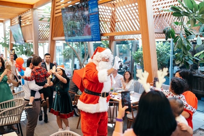 ليالي الميلاد بطعم مختلف في الإمارات